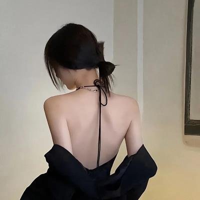 胡子与修女